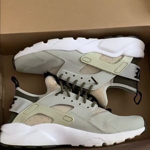 Nike Air Huarache Run Ultra